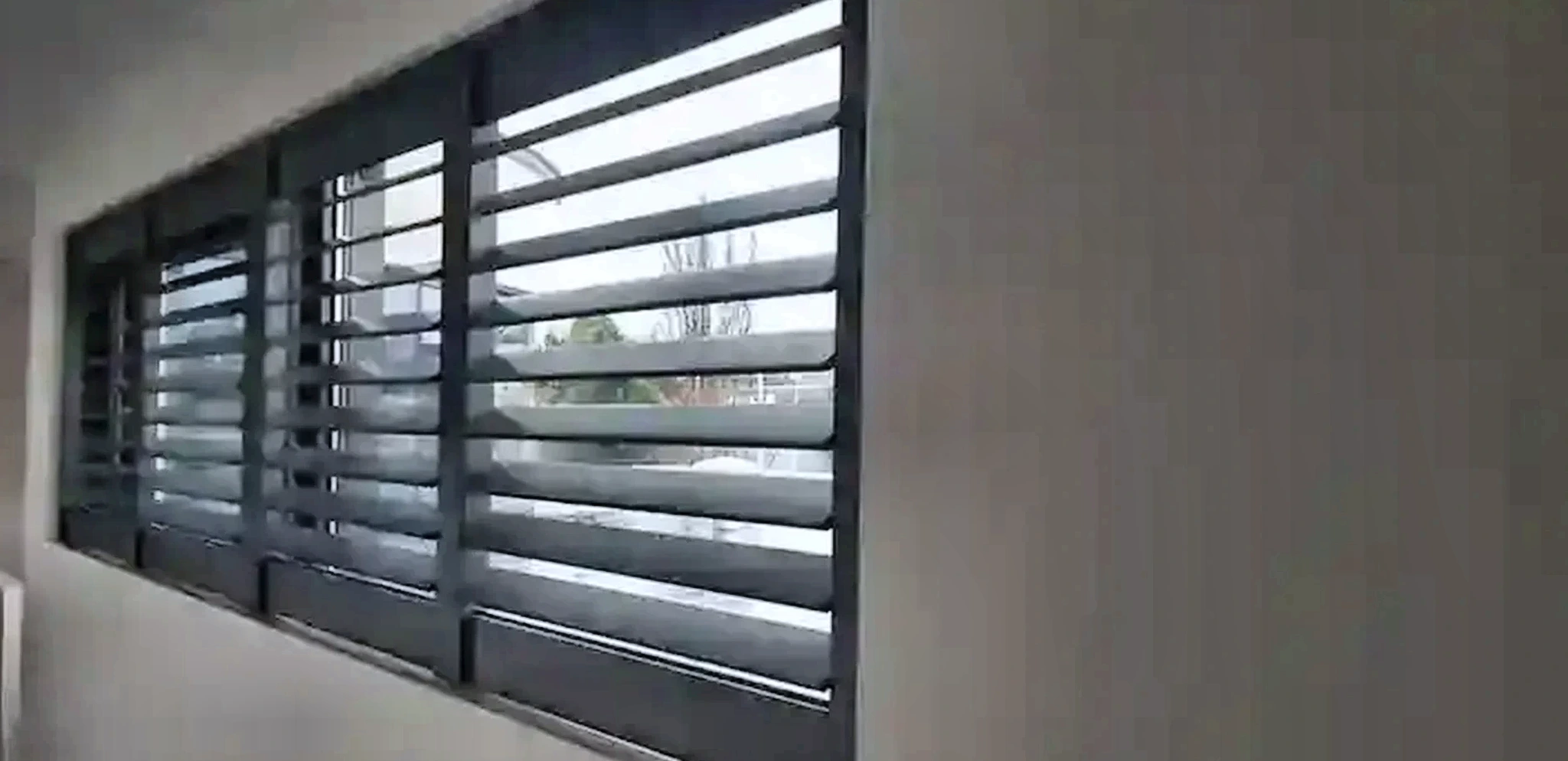 Detail van brede designlamellen