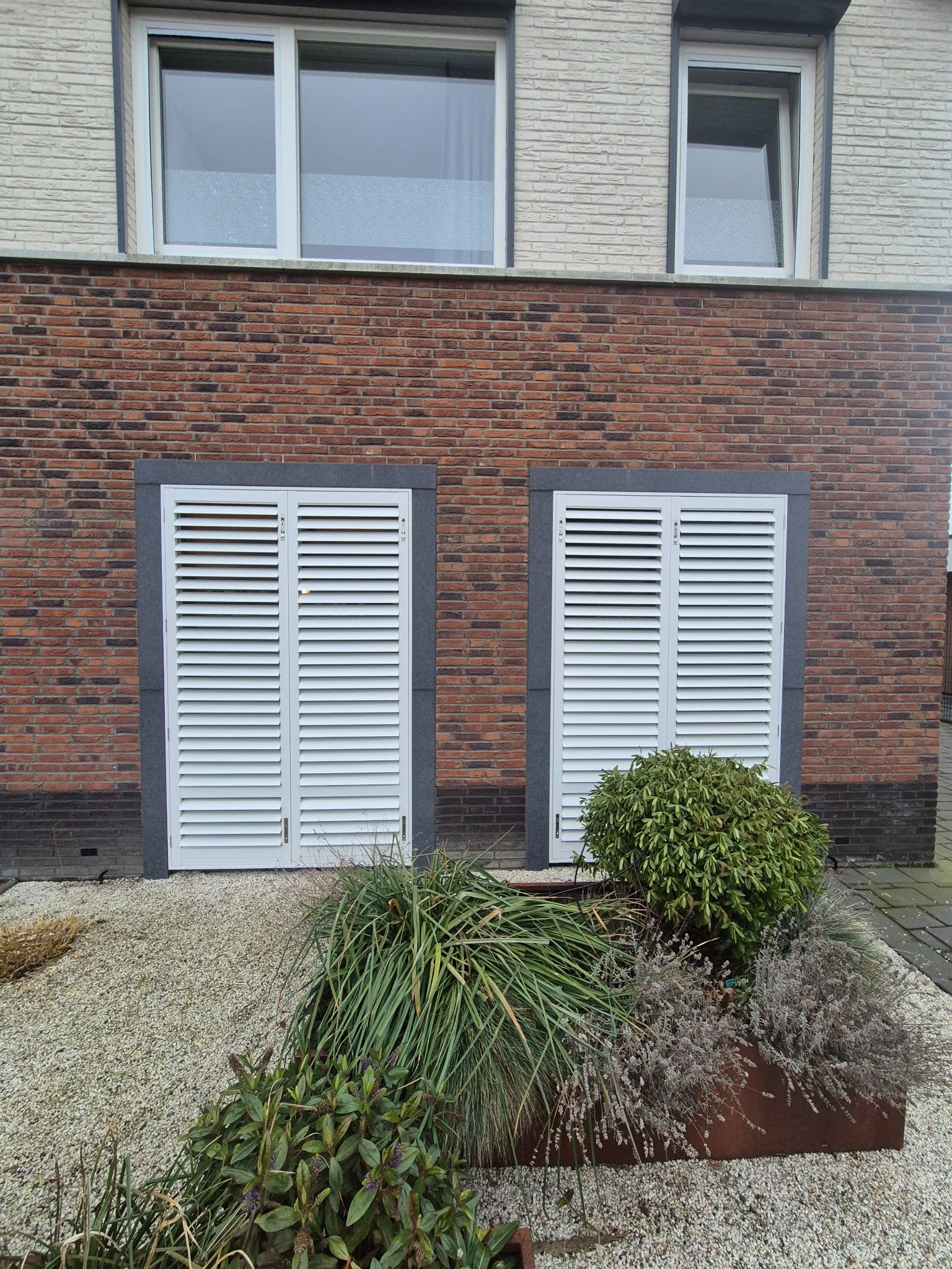 Na buiten shutters